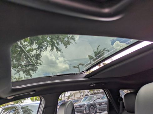 Used 2023 Kia Sportage X-Pro Prestige AWD/4WD image 19