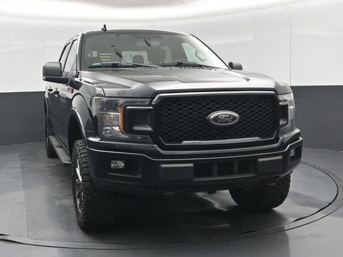 Used 2018 Ford F150 XLT w/ Equipment Group 302A Luxury AWD/4WD image 36
