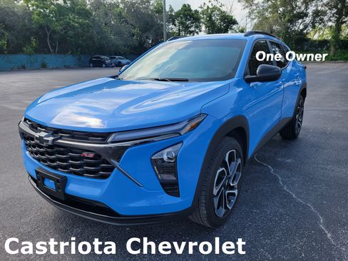 Certified 2024 Chevrolet Trax RS w/ Driver Confidence Package FWD image 1