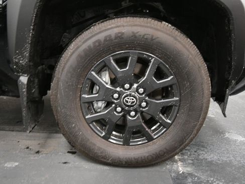 Used 2025 Toyota 4Runner SR5 RWD image 28