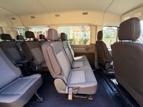 Used 2024 Ford Transit 350 XLT RWD image 17