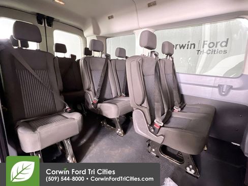 Used 2018 Ford Transit 150 XLT image 15