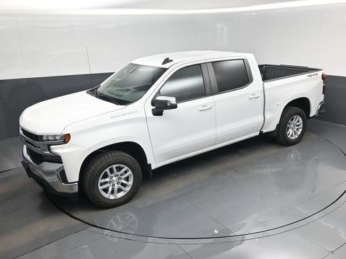 Used 2019 Chevrolet Silverado 1500 LT w/ All-Star Edition image 34