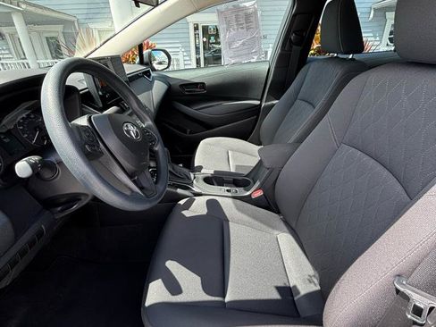 Used 2024 Toyota Corolla LE FWD image 7