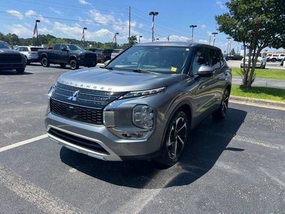 Used 2024 Mitsubishi Outlander SE