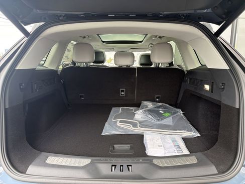 New 2026 Lincoln Nautilus Premier w/ Equipment Group 102A AWD/4WD image 12