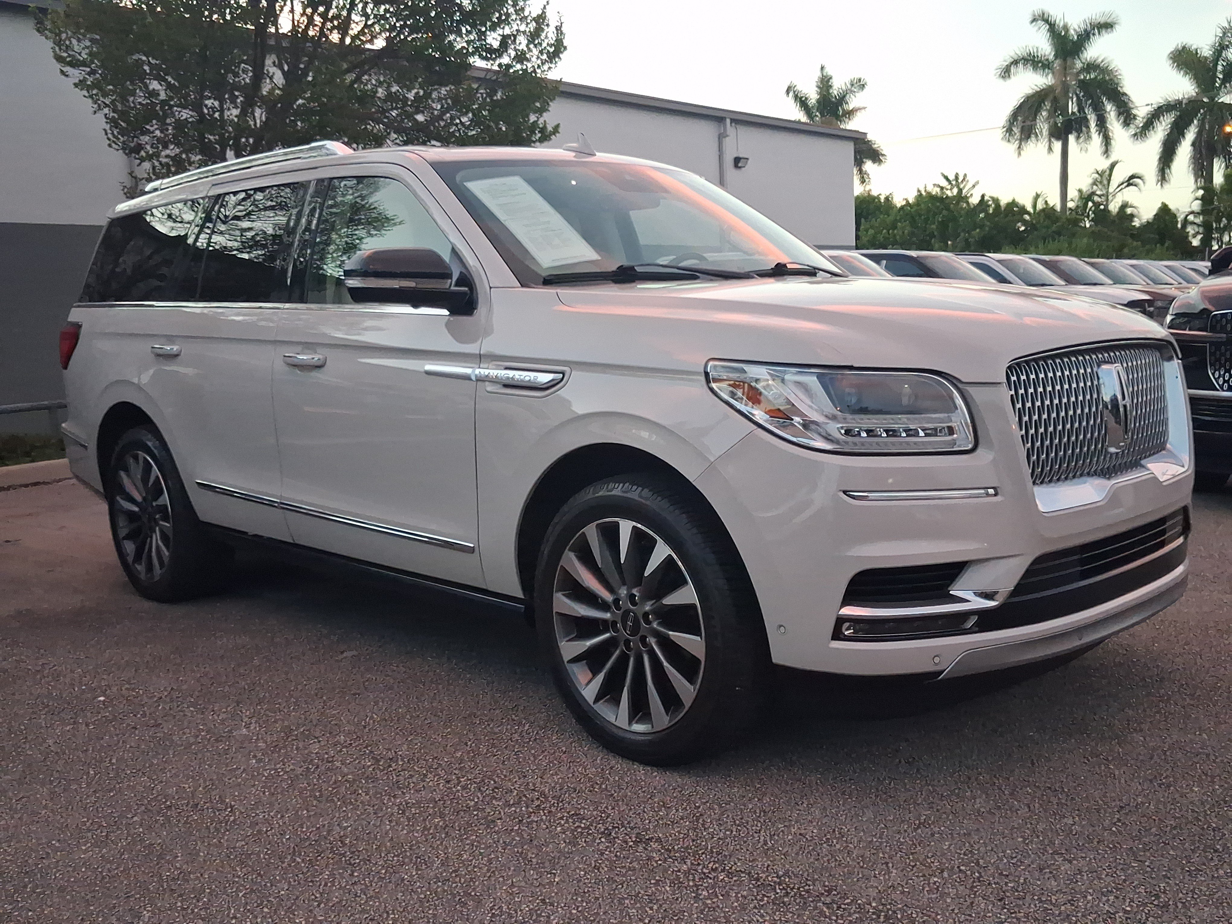 Certified 2021 Lincoln Navigator Reserve RWD image 22