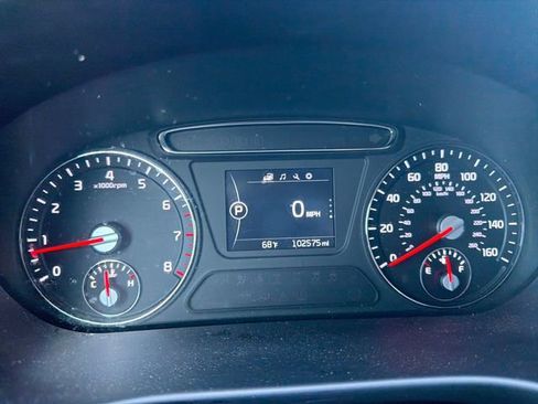 Used 2018 Kia Sorento L FWD image 19