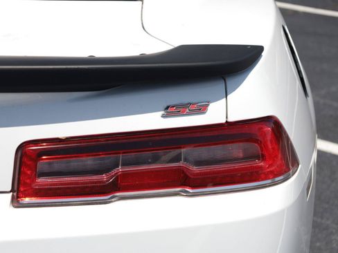 Used 2014 Chevrolet Camaro SS w/ RS Package RWD image 13