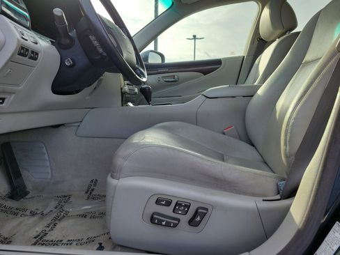 Used 2011 Lexus LS 460 AWD w/ Luxury Value Edition image 16