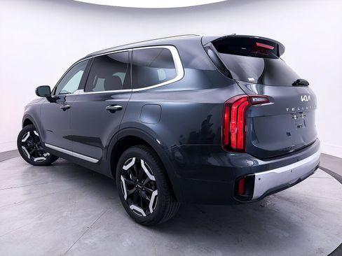 Used 2024 Kia Telluride S w/ S Sunroof Package AWD/4WD image 3