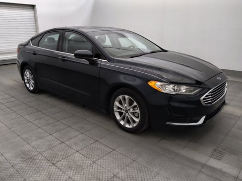 Used 2020 Ford Fusion SE FWD image 11