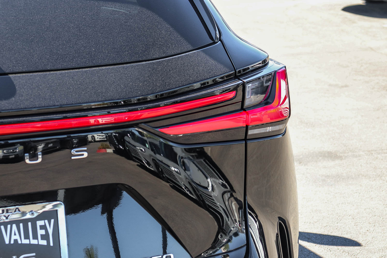 Certified 2024 Lexus NX 350 F Sport AWD/4WD image 8