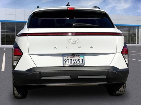 Used 2025 Hyundai Kona SEL FWD image 6