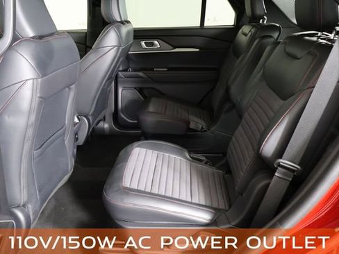 Used 2025 Ford Explorer ST-Line w/ Premium Package AWD/4WD image 20