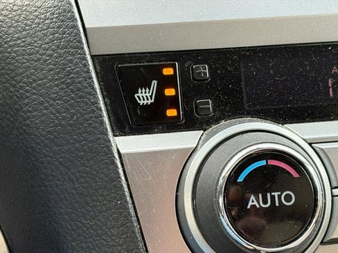 Used 2016 Subaru Outback 3.6R Limited image 13