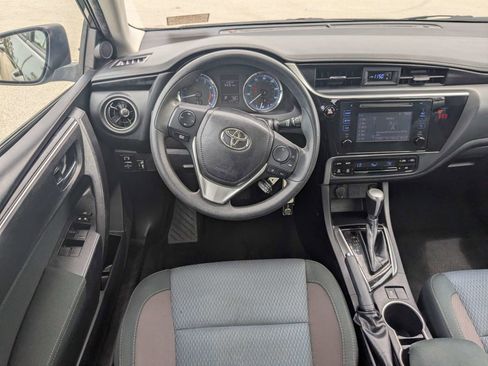 Used 2019 Toyota Corolla LE FWD image 14