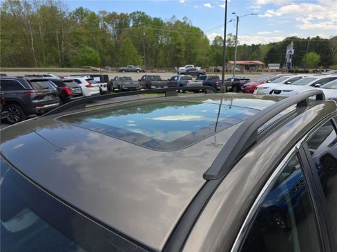 Used 2020 Subaru Forester Limited image 12