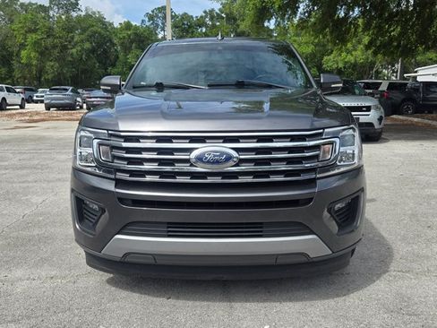 Used 2021 Ford Expedition XLT RWD image 2