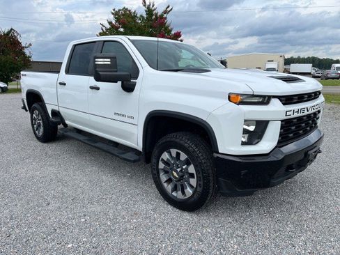 Used 2023 Chevrolet Silverado 2500 Custom w/ Custom Convenience Package AWD/4WD image 4