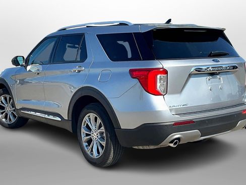 Used 2023 Ford Explorer Limited image 10