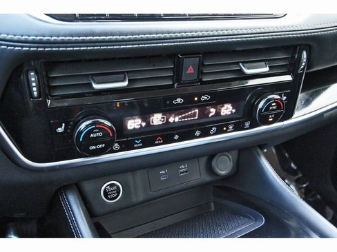 Certified 2023 Nissan Rogue SL w/ SL Premium Package image 28