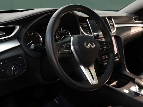 Used 2021 INFINITI QX50 Luxe w/ Accent Package FWD image 32