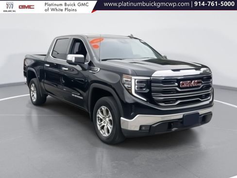 Used 2024 GMC Sierra 1500 SLT image 1