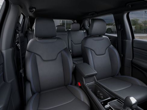 New 2026 Jeep Compass Limited AWD/4WD image 18