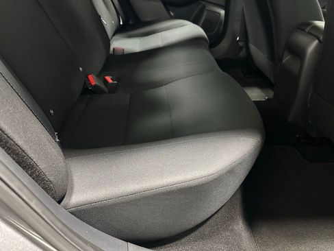 Used 2025 Nissan Sentra S image 44