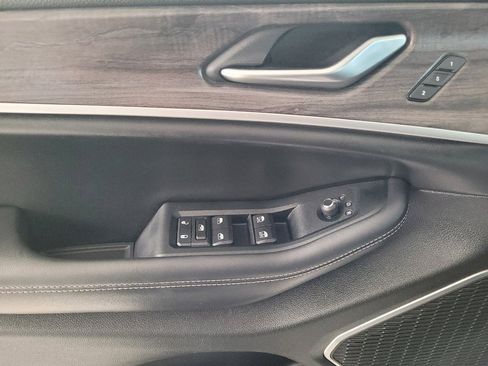 Used 2023 Jeep Grand Cherokee 4WD 4xe w/ Luxury Tech Group II image 27