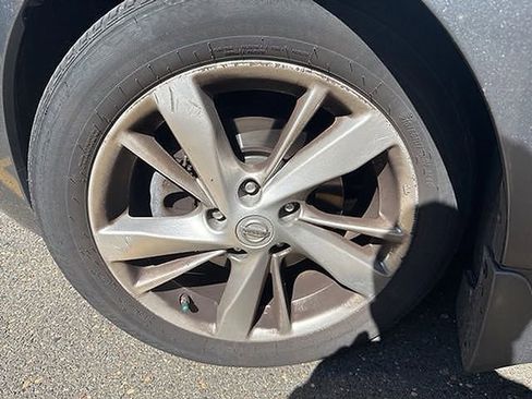 Used 2015 Nissan Altima 2.5 SL w/ Technology Package FWD image 19