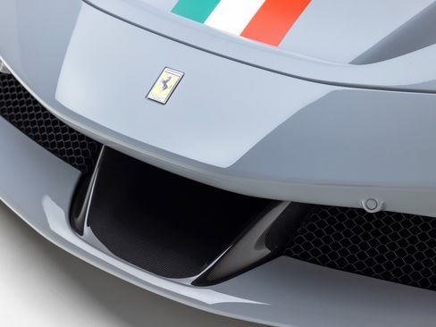 Used 2024 Ferrari SF90 Spider image 39