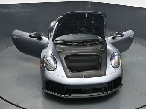 Certified 2026 Porsche 911 Targa 4 GTS w/ Premium Package AWD/4WD image 31