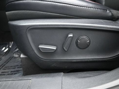 Used 2025 Ford Escape ST-Line FWD image 10