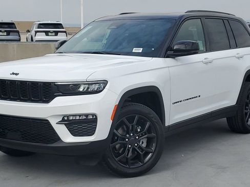 New 2025 Jeep Grand Cherokee Limited image 32