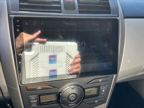 Used 2013 Toyota Corolla LE w/ Premium Pkg image 29