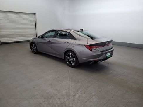 Used 2023 Hyundai Elantra Limited FWD image 3