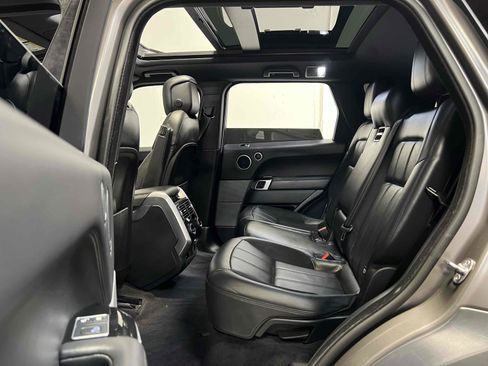 Used 2020 Land Rover Range Rover Sport HST image 5