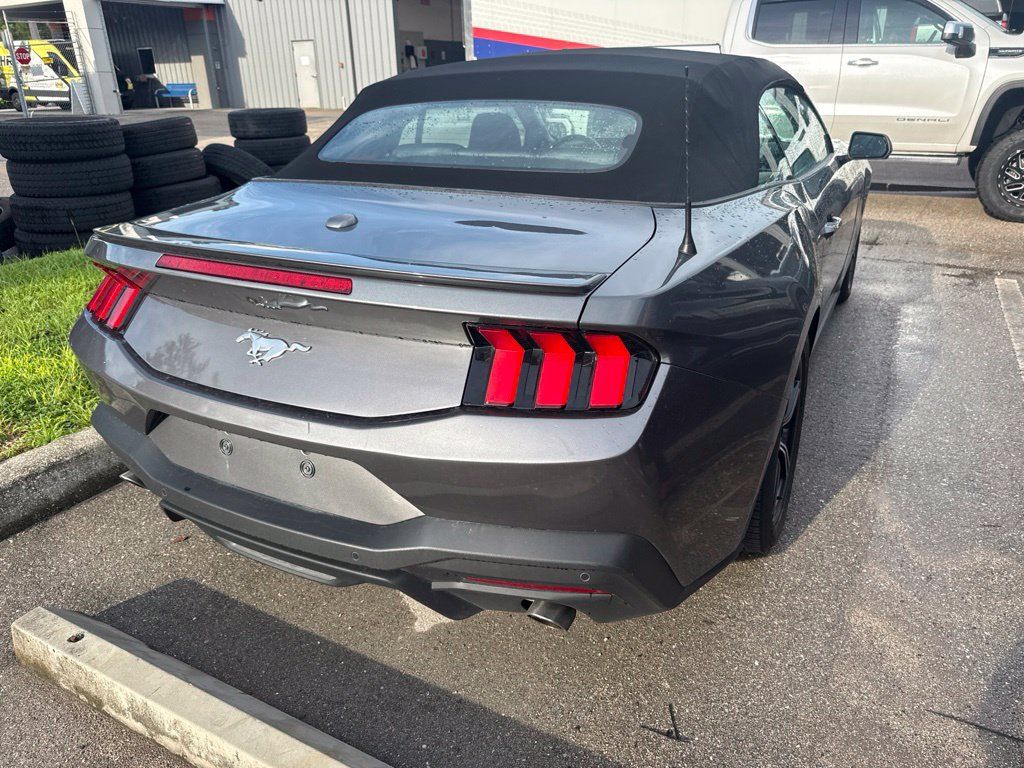 Used 2024 Ford Mustang Premium RWD image 3