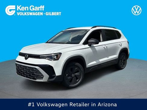 Used 2025 Volkswagen Taos S FWD image 1