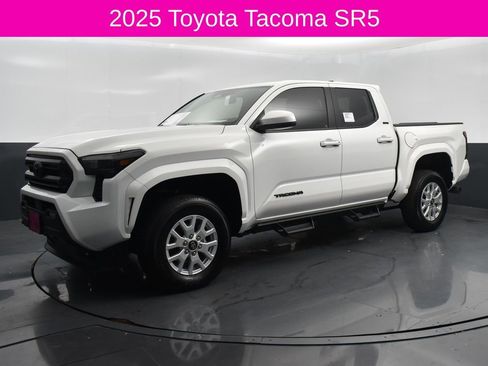 Used 2025 Toyota Tacoma SR5 RWD image 2