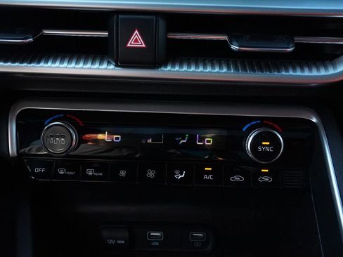 Used 2023 Kia K5 GT-Line image 41