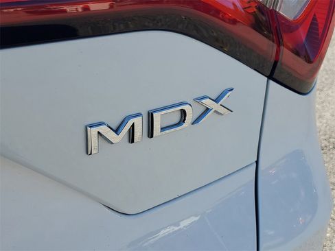 Certified 2023 Acura MDX FWD w/ Technology Package image 8