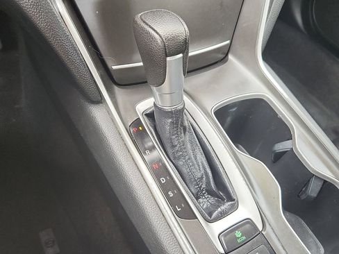 Used 2021 Honda Accord LX image 9