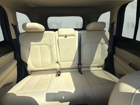 Used 2022 Jeep Grand Cherokee Limited AWD/4WD image 7