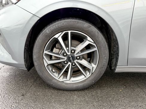 Certified 2023 Kia Forte LXS w/ LXS Technology Package image 9