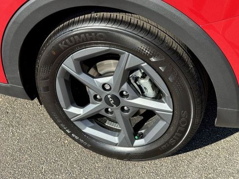 New 2025 Kia K4 LXS image 6