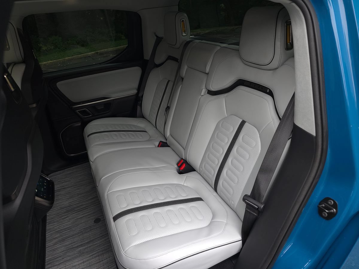 Used 2023 Rivian R1T Adventure Dual AWD/4WD image 17