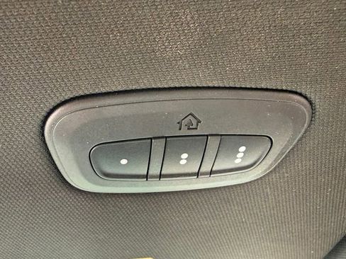 Used 2020 RAM 1500 Limited AWD/4WD image 25